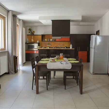 فندق مبيت وإفطار Casa Domi 3*